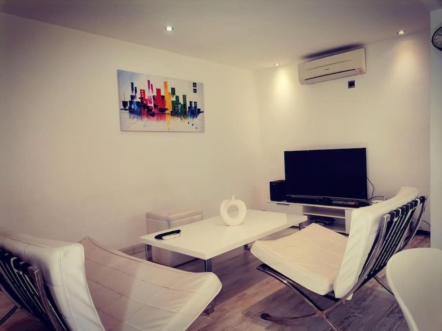 Lovely Two Bedrooms Apartment. Flic-en-Flacq Εξωτερικό φωτογραφία